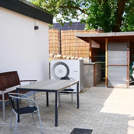 Haus Kleiner Findling Im Lausitzer Seenland Apartamento Tätzschwitz